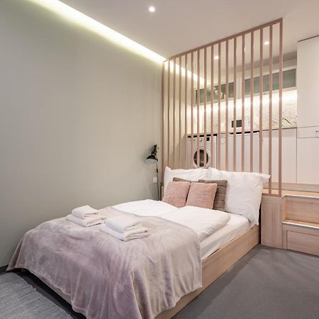Cozy Little Flat In The City Center Будапеща Екстериор снимка